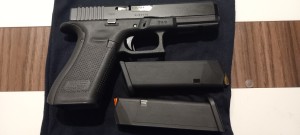 Glock 17 Gen 5 ,odlicno stanje,pismena garancija jos 4,5g
