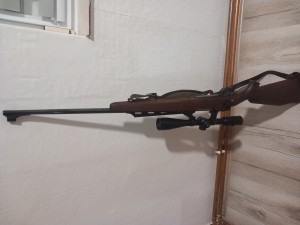 Lovacki karabin sa optilom