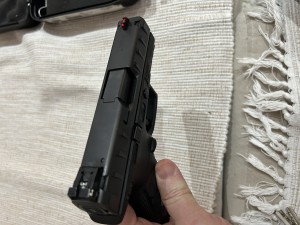 Pistolj Beretta APX Centurion