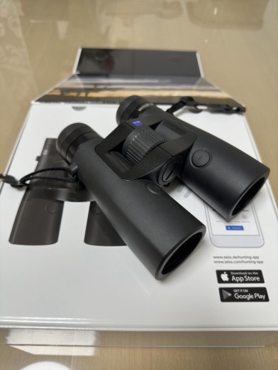 Novi dalekozor sa daljinomjerom ZEISS VICTORY RF 10x42 mm