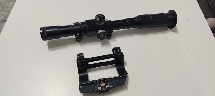 Zrak vojna optika M76