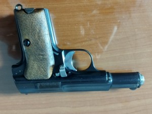 Astra 300 - stari pištolj iz II svj. rata
