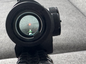 Red dot Hawke