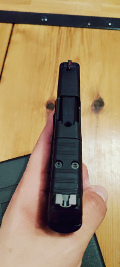 Pistolj HS 11 Hellcat