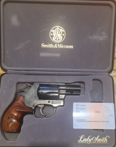 Smith & Wesson "Lady Smith"