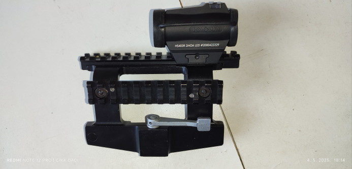 Red Dot sa nosacem M76
