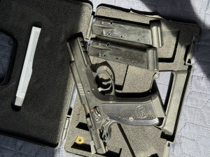 Cz SP01 shadow
