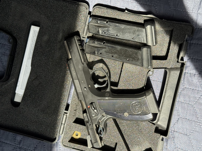 Cz SP01 shadow