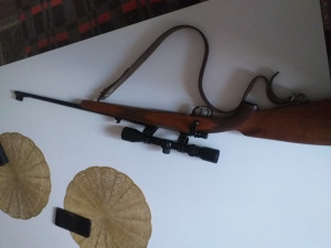 lovacki karabin sa optikom