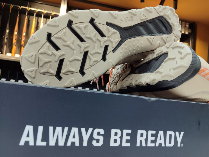 PATIKE 5.11 TRAINER/12429  DUNE 074