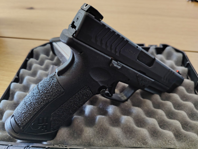 HS SF19/XDM ELITE