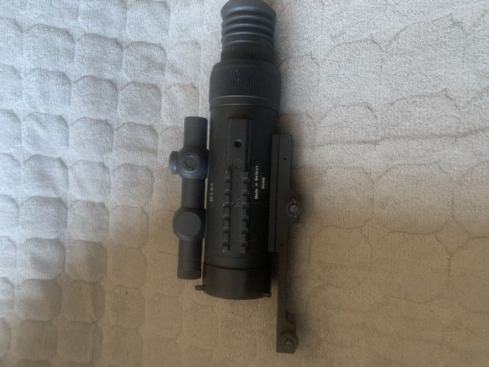 Nocna optika dipol d141