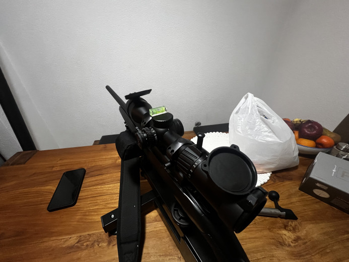 Lovacki karabin sa optikom