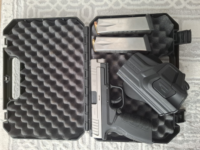 Pistolj