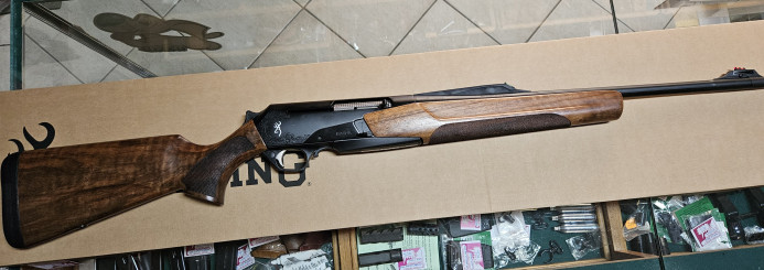 Lovački karabin Browning Bar 4X AC Elite