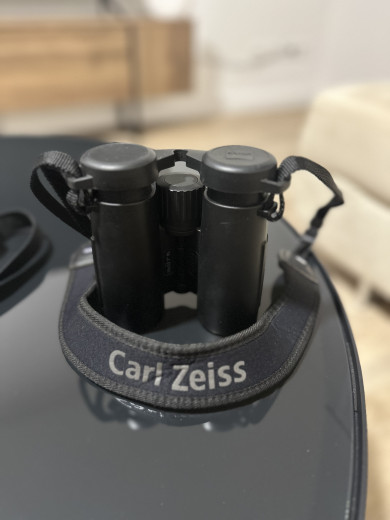 Lovački Dvogled Carl Zeiss Victory T FL 10x32