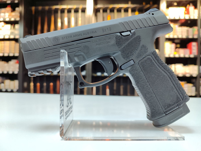 PIŠTOLJ STEYR M9-A2 MF 4.0" 9X19