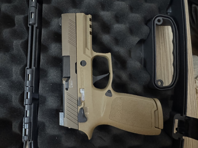 Sig p320 m18 + wilson combat rukohvat
