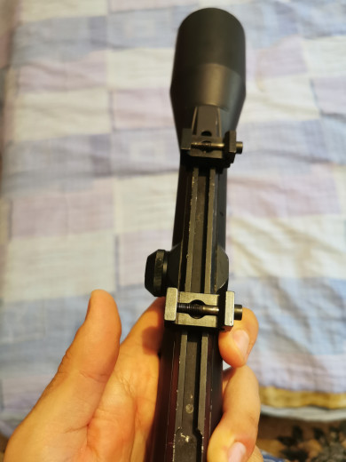 Zeiss diavari 2.5-10x48 optika.