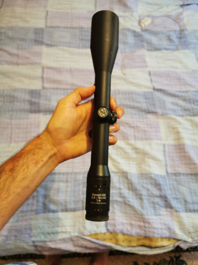 Zeiss diavari 2.5-10x48 optika.
