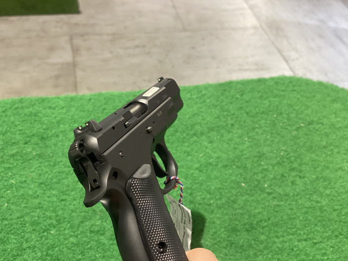 PIŠTOLJ CZ 75 cal. 9X19