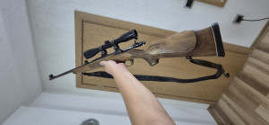 Lovački karabin s optikom