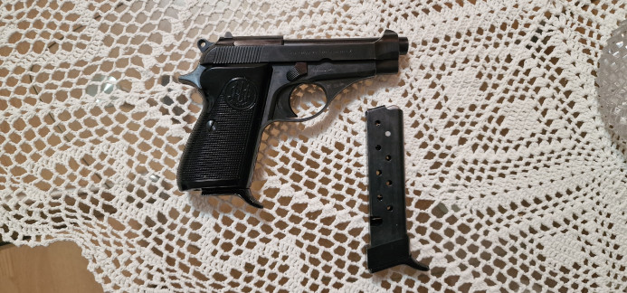 Pištolj Beretta M70