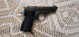 Pištolj Beretta M70
