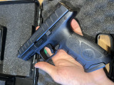 BERETTA APX 9x19 TACTICAL