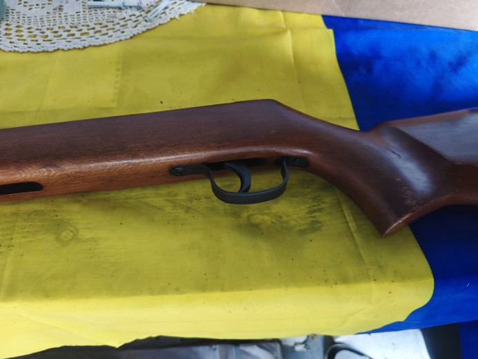 Vazdušna puška Zastava M81