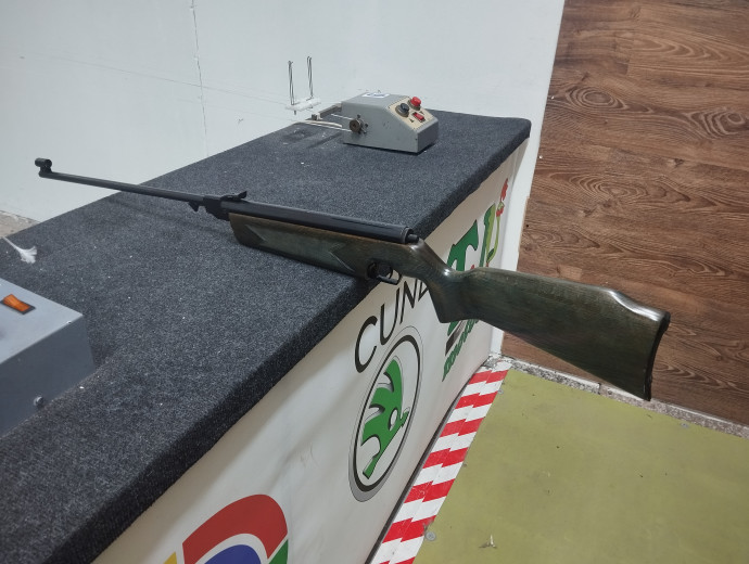 Vazdušna puška Slavia 631 Lux