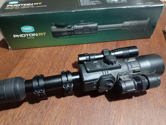 Noćna optika Yukon photon rt