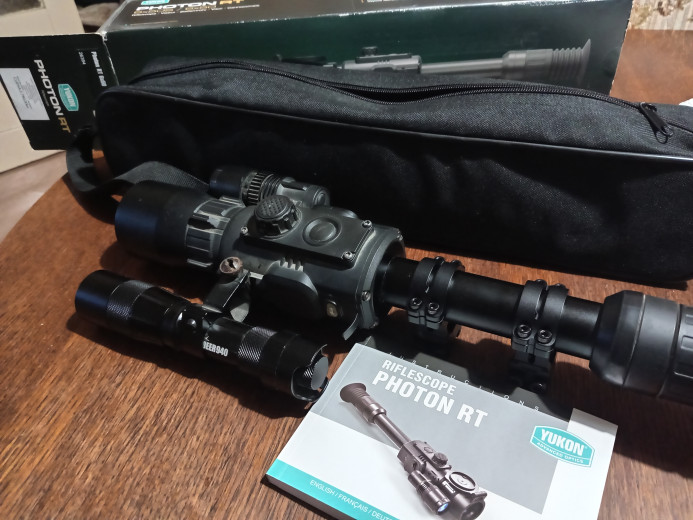 Noćna optika Yukon photon rt