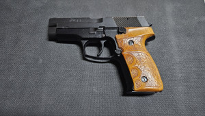 Pištolj Crvena Zastava M-99 cal.40 S&W