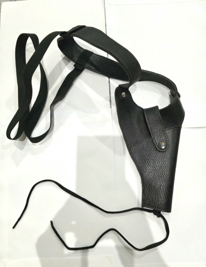 Kožna futrola za pištolj ispod pazuha