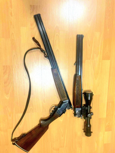 Kombinovana puška sa optikom i rezervnim cijevima