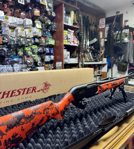 Lovacki karabin Winchester SXR2 Tracker Blaze cal. 30-06 Spring.