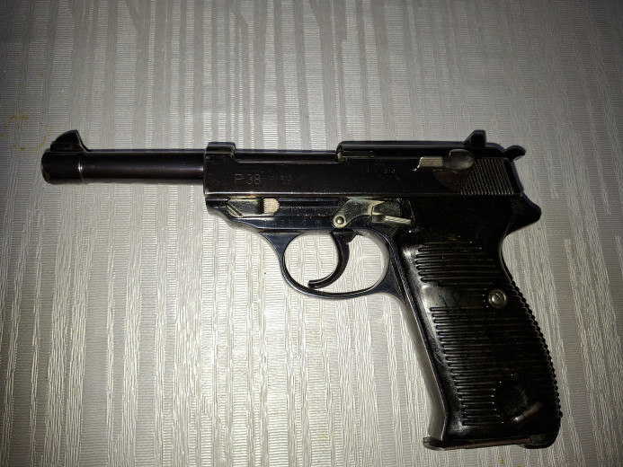 Pištolj Walther p38