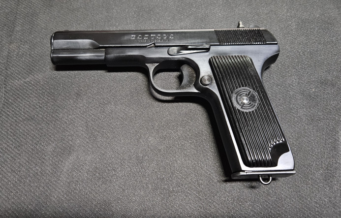 Pištolj Crvena Zastava M-57 7,62 mm