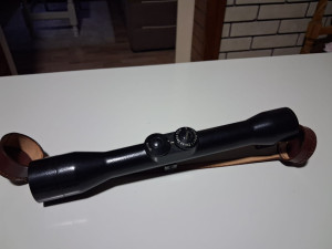 Optika sa nosacima zeis 4x nova