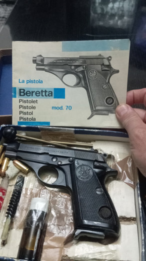 Pistolj beretka 7.65