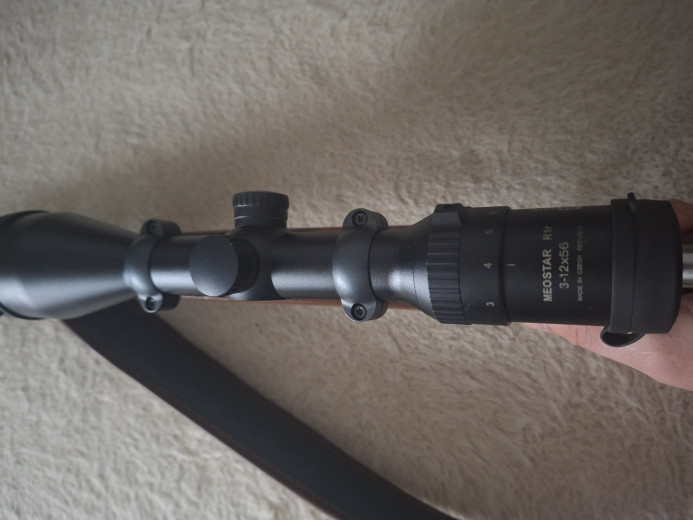 Lovački karabin sa optikom