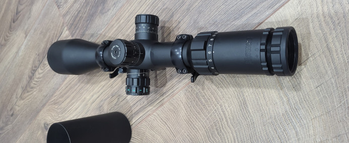 Optika Hawke MIL DOT