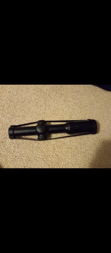 Prodajem optiku sa nosacima kupljena prosle godine