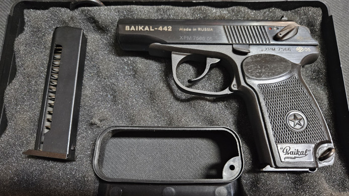 Pištolj Baikal MP 442 cal.9 mm Makarov