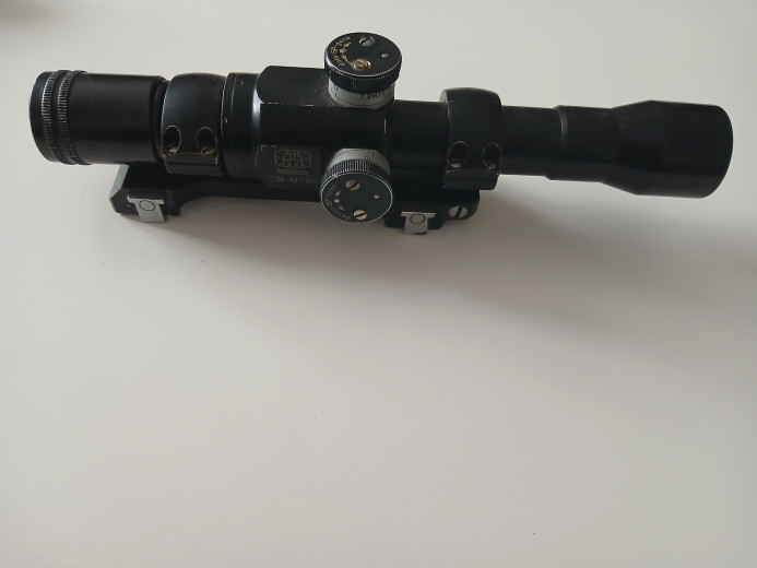 Opticki nisan sa nosacima