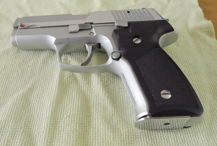 CZ99 COMPACT-G 9mm PARA HROMIRANI