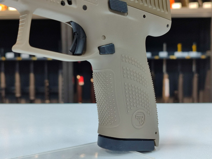 PIŠTOLJ CZ P-10C OR FDE CERAKOTE CAL.9X19