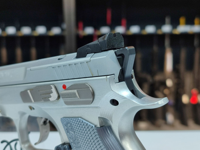 PIŠTOLJ CZ SHADOW 2 COMPACT INDUSTRIAL SILVER CAL. 9X19