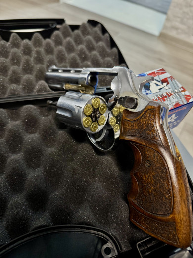Revolver Zastava M83/94 357 Magnum 4”